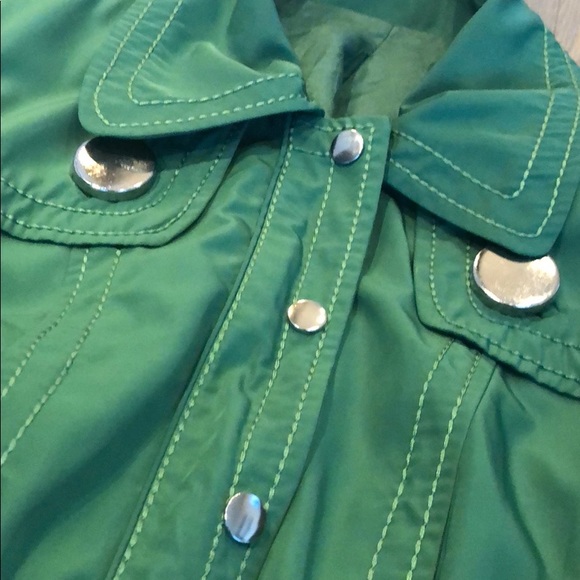 Green coat with gold buttons - Picture 2 of 3